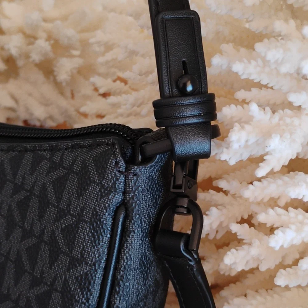 Michael Kors 💥 NWT 💥 Small Kyla Signature Convertible Shoulder Bag/Crossbody. - Picture 9 of 17